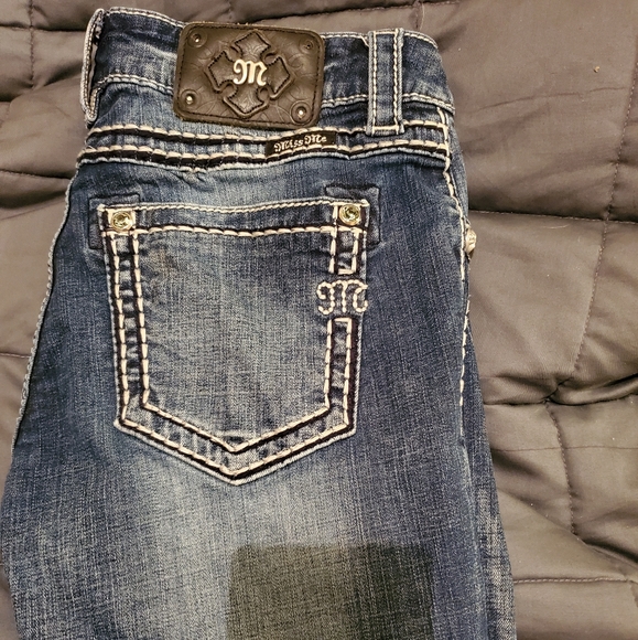 Miss Me Boyfriend Capris - Picture 1 of 4